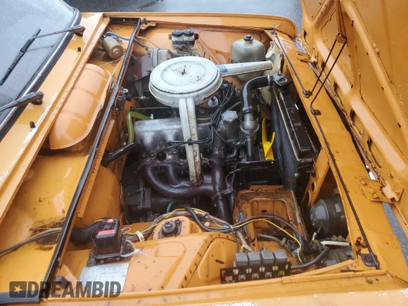 1984 FIAT 124 Spider z VIN SUP115CC602154116, wystawiony jako Copart lot #82469494 z przebiegiem 3 613 mil mil oraz Szkoda całkowita • Salvage title. Historia ofert i sprzedaży dostępna na DreamBid. Obrazek 11.