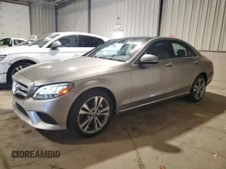 2019 Mercedes-Benz C 300 z VIN 55SWF8EB9KU312824, wystawiony jako Copart lot #61813705 z przebiegiem 25 801 mil mil oraz Szkoda całkowita • Salvage title. Historia ofert i sprzedaży dostępna na DreamBid. Obrazek 1.