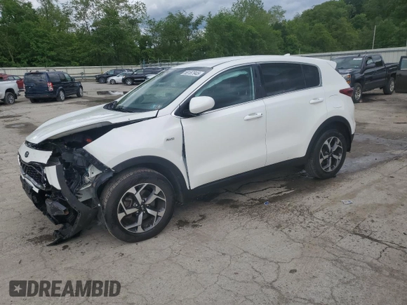 2020 Kia Sportage LX z VIN KNDPMCAC8L7761710, wystawiony jako Copart lot #58187945 z przebiegiem 46 937 mil mil oraz Szkoda całkowita • Salvage title. Historia ofert i sprzedaży dostępna na DreamBid. Obrazek 1.