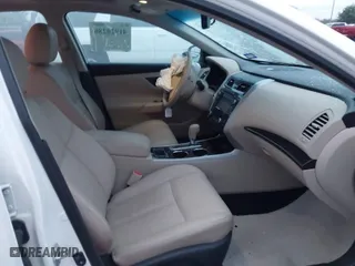 2015 Nissan Altima 2.5 S with VIN 1N4AL3AP6FN338772, listed as a IAAI auction lot 41920286 with 22,173 mi miles. Bid and sale history available at carsss.com. Image 5.