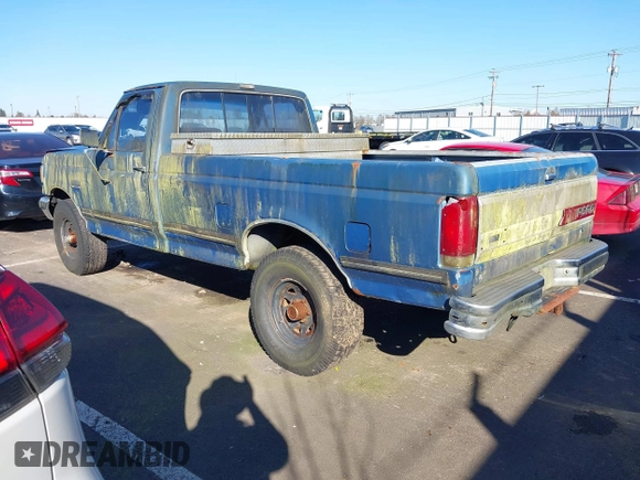 1990 Ford F-150 with VIN 1FTEF14NXLPB58633, listed as a IAAI auction lot 41685084 with 42,018 mi miles. Bid and sale history available at carsss.com. Image 3.