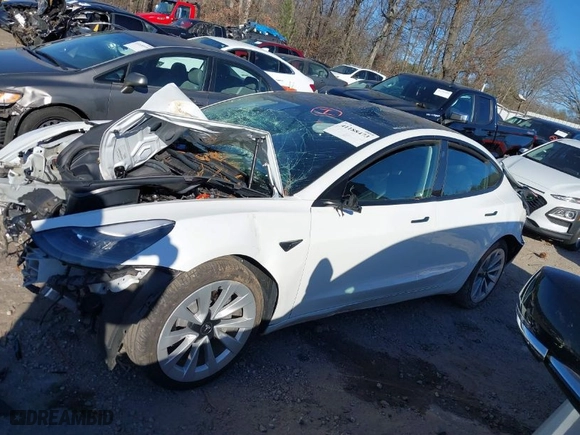 2022 Tesla Model 3 Long Range with VIN 5YJ3E1EB4NF309722, listed as a IAAI auction lot 41188473 with NaN miles. Bid and sale history available at carsss.com. Image 13.