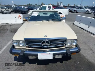 1987 Mercedes-Benz 560 SL с VIN WDBBA48D2HA061438, выставлен на аукционе IAAI как лот 42419798 с пробегом 123 332 миль миль и . История ставок и продаж доступна на DreamBid. Изображение 6.