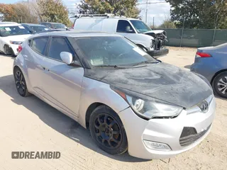2012 Hyundai Veloster w/Gray Int с VIN KMHTC6AD0CU068400, выставлен на аукционе IAAI как лот 41493521 с пробегом 72 682 миль миль и . История ставок и продаж доступна на DreamBid. Изображение 1.