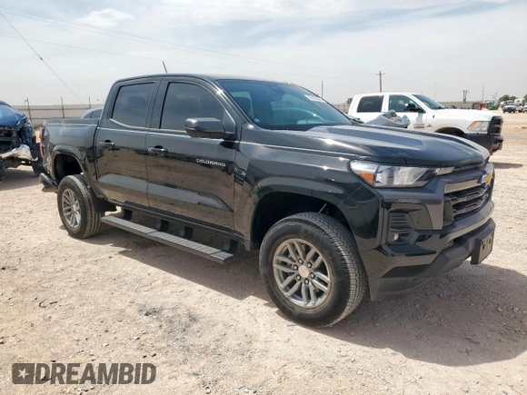 2024 Chevrolet Colorado 2WD LT z VIN 1GCPSCEK9R1313530, wystawiony jako Copart lot #56162085 z przebiegiem 663 mil mil oraz Szkoda całkowita • Salvage title. Historia ofert i sprzedaży dostępna na DreamBid. Obrazek 4.