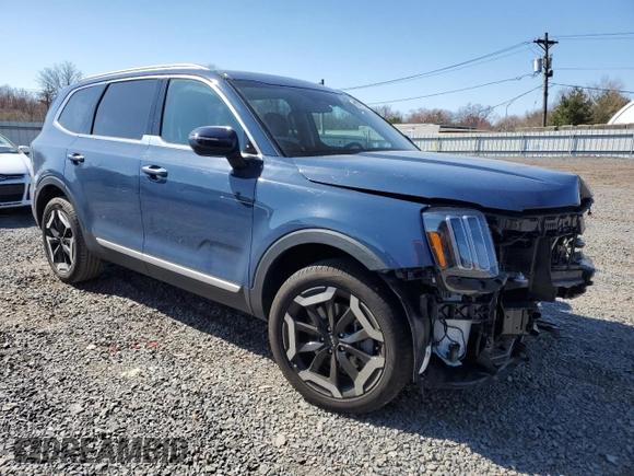 2024 Kia Telluride S с VIN 5XYP6DGC0RG532814, выставлен на аукционе Copart как лот 50601255 с пробегом 7 584 миль миль и Списание • Salvage title. История ставок и продаж доступна на DreamBid. Изображение 4.