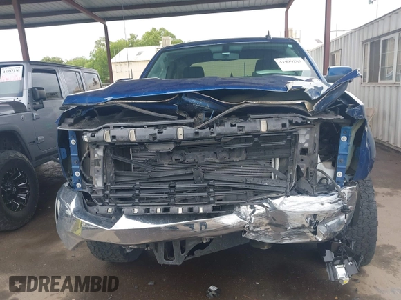 2017 Chevrolet Silverado 1500 LT with VIN 3GCPCREC5HG119019, listed as a IAAI auction lot 41949285 with 104,583 mi miles. Bid and sale history available at carsss.com. Image 13.