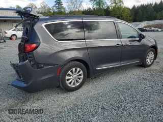 2017 Chrysler Pacifica Touring L with VIN 2C4RC1BG3HR576178, listed as a Copart auction lot 52801685 with 151,904 mi miles and Salvage Title. Bid and sale history available at DreamBid. Image 3.