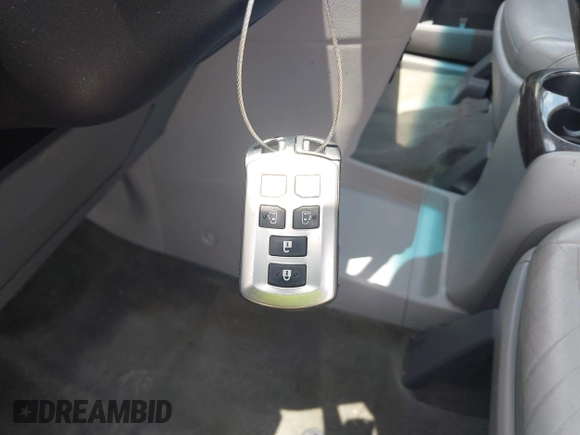 2015 Toyota Sienna XLE with VIN 5TDYK3DCXFS688971, listed as a IAAI auction lot 42127912 with 143,024 mi miles. Bid and sale history available at carsss.com. Image 11.