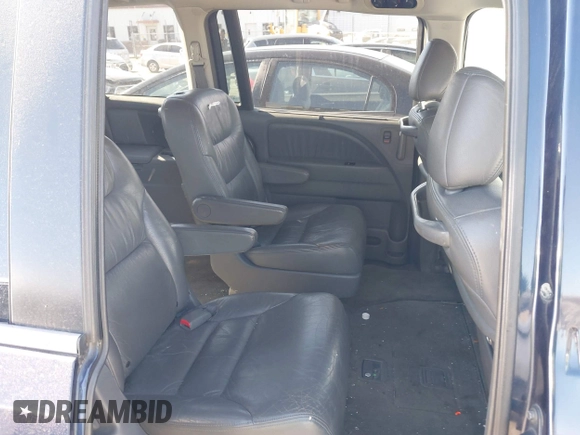 2006 Honda Odyssey EX-L with VIN 5FNRL38676B032317, listed as a IAAI auction lot 41681655 with 208,605 mi miles. Bid and sale history available at carsss.com. Image 8.