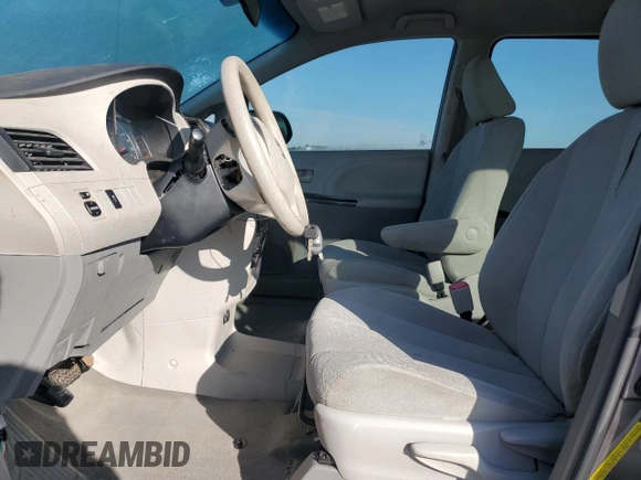 2013 Toyota Sienna L with VIN 5TDZK3DC2DS327428, listed as a Copart auction lot 86815684 with 0 mi miles and Salvage Title. Bid and sale history available at carsss.com. Image 7.