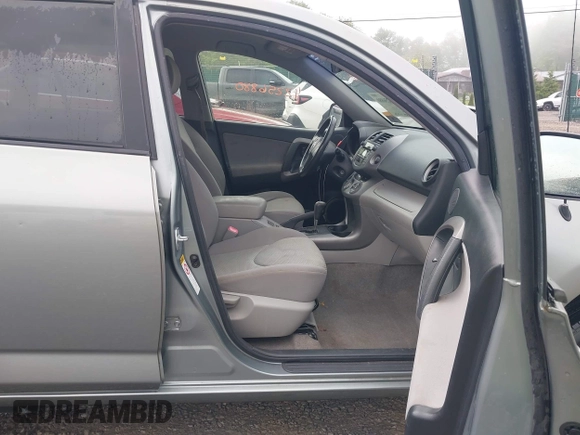 2008 Toyota RAV4 Limited с VIN JTMBD31V386076023, выставлен на аукционе IAAI как лот 42256880 с пробегом 200 495 миль миль и . История ставок и продаж доступна на DreamBid. Изображение 5.