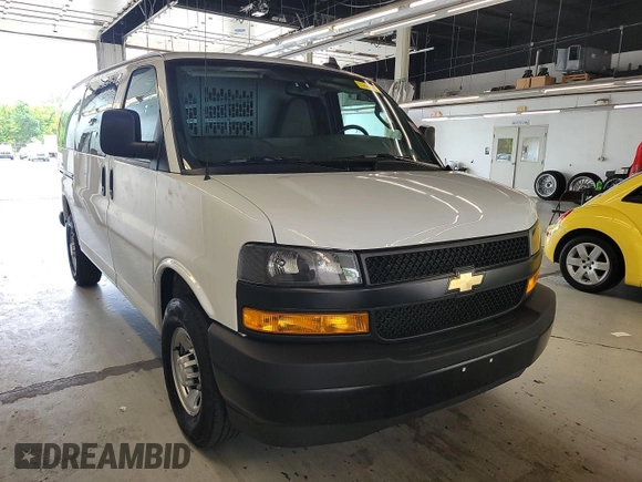 2022 Chevrolet Express Cargo with VIN 1GCWGAFP9N1262441, listed as a IAAI auction lot 42726973 with 39,809 mi miles and . Bid and sale history available at DreamBid. Image 19.