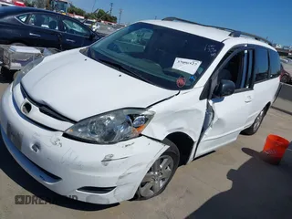 2010 Toyota Sienna CE with VIN 5TDKK4CC4AS293772, listed as a IAAI auction lot 39408854 with 118,238 mi miles. Bid and sale history available at carsss.com. Image 2.
