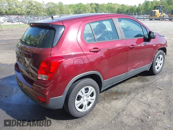 2017 Chevrolet Trax LS with VIN 3GNCJKSBXHL231417, listed as a IAAI auction lot 42032587 with 56,986 mi miles. Bid and sale history available at carsss.com. Image 4.