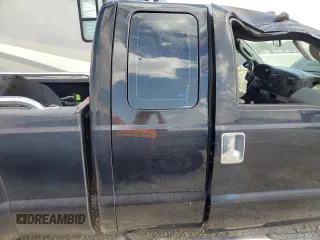 2006 Ford F-350 with VIN 1FTWX32Y66EB25977, listed as a Copart auction lot 44701095 with 111,763 mi miles and Salvage title. Bid and sale history available at DreamBid. Image 10.