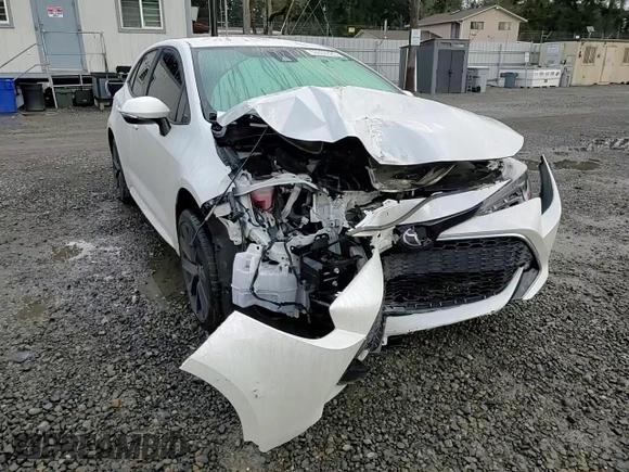 2020 Toyota Corolla Hatchback XSE with VIN JTNC4RBE9L3074725, listed as a Copart auction lot 50930325 with 73,392 mi miles and Salvage Title. Bid and sale history available at carsss.com. Image 10.