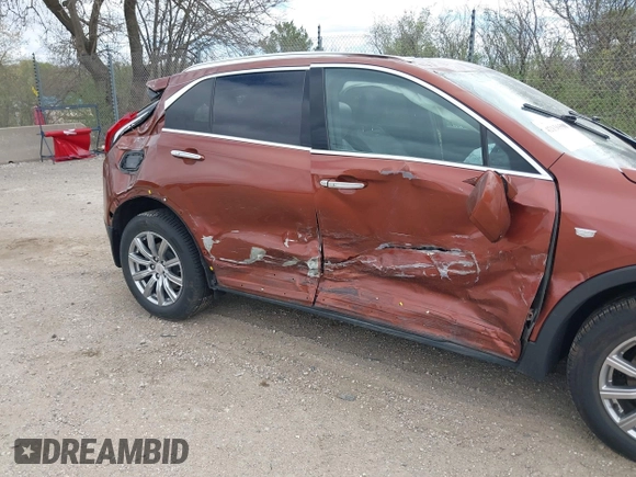 2019 Cadillac XT4 AWD Premium Luxury with VIN 1GYFZDR45KF183306, listed as a IAAI auction lot 42136598 with 44,657 mi miles and . Bid and sale history available at carsss.com. Image 16.