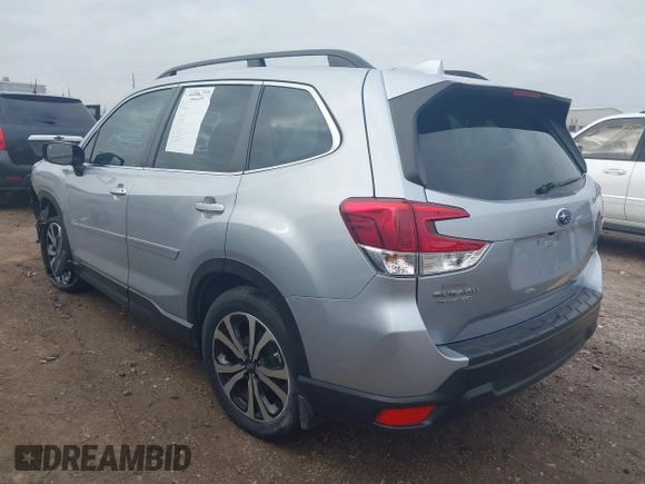 2021 Subaru Forester Limited with VIN JF2SKASC1MH587446, listed as a IAAI auction lot 41455476 with 32,265 mi miles. Bid and sale history available at carsss.com. Image 3.