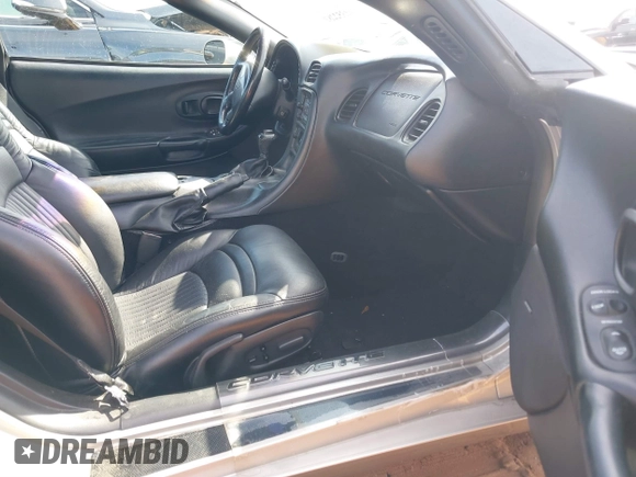 2004 Chevrolet Corvette with VIN 1G1YY22G045110632, listed as a IAAI auction lot 41352281 with 153,356 mi miles and . Bid and sale history available at DreamBid. Image 5.