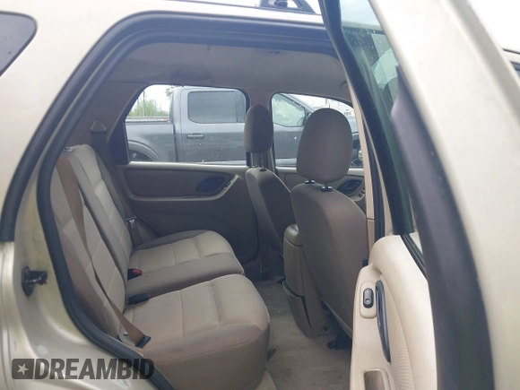 2006 Ford Escape XLS with VIN 1FMYU02ZX6KA73663, listed as a IAAI auction lot 42177043 with 230,878 mi miles and . Bid and sale history available at DreamBid. Image 8.