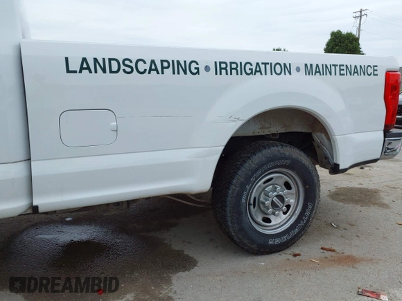 2017 Ford F-250 XL with VIN 1FTBF2A66HEF13905, listed as a IAAI auction lot 42339376 with 116,514 mi miles and . Bid and sale history available at DreamBid. Image 19.