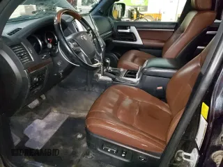 2017 Toyota Land Cruiser z VIN JTMCY7AJ0H4052142, wystawiony jako Copart lot #47658165 z przebiegiem 185 313 mil mil oraz Czysty tytuł • Clean title. Historia ofert i sprzedaży dostępna na DreamBid. Obrazek 7.