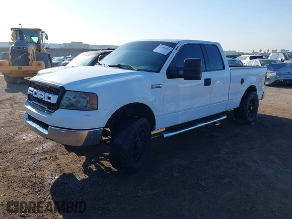 2004 Ford F-150 STX with VIN 1FTRX12WX4NC50607, listed as a IAAI auction lot 41990962 with 221,664 mi miles and . Bid and sale history available at carsss.com. Image 2.