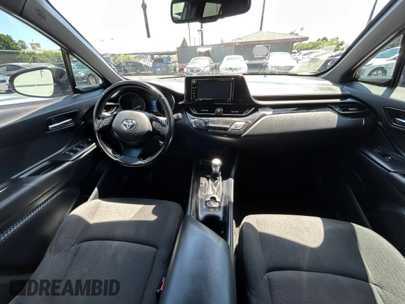 2018 Toyota C-HR XLE with VIN NMTKHMBX1JR004008, listed as a Copart auction lot 61504265 with 106,802 mi miles and Clean title. Bid and sale history available at DreamBid. Image 9.
