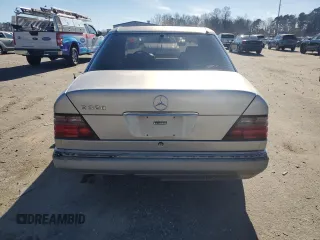 1995 Mercedes-Benz E Class with VIN WDBEA32EXSC163851, listed as a Copart auction lot 88441005 with 154,086 mi miles and Clean Title. Bid and sale history available at carsss.com. Image 6.