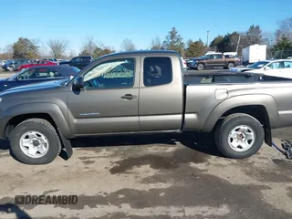 2009 Toyota Tacoma with VIN 5TEUU42N89Z650911, listed as a IAAI auction lot 41580270 with 178,669 mi miles. Bid and sale history available at carsss.com. Image 14.