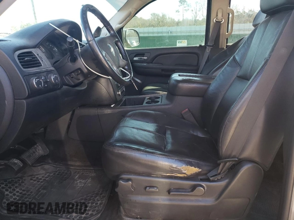 2009 Chevrolet Avalanche 2LT z VIN 3GNFK22049G150416, wystawiony jako Copart lot #87866225 z przebiegiem 186 505 mil mil oraz Szkoda całkowita • Salvage title. Historia ofert i sprzedaży dostępna na DreamBid. Obrazek 7.