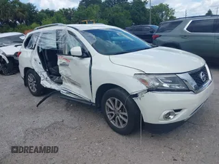 2015 Nissan Pathfinder SV with VIN 5N1AR2MN0FC707145, listed as a IAAI auction lot 41697576 with 104,252 mi miles and . Bid and sale history available at DreamBid. Image 1.