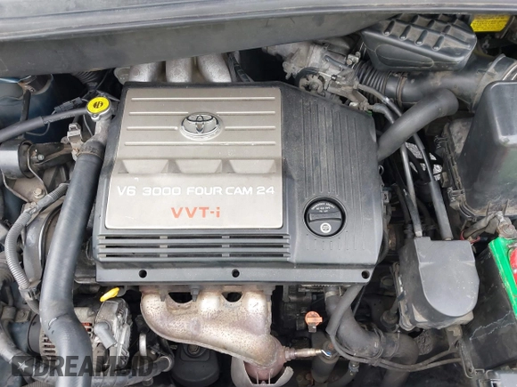 2001 Toyota Sienna LE with VIN 4T3ZF13C11U395630, listed as a IAAI auction lot 41743896 with 189,986 mi miles. Bid and sale history available at carsss.com. Image 10.