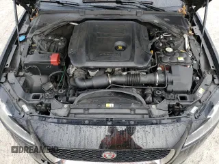 2017 Jaguar XF with VIN SAJBJ4BN0HCY32584, listed as a Copart auction lot 81320524 with 74,104 mi miles and Clean Title. Bid and sale history available at DreamBid. Image 11.