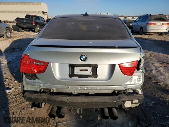2009 BMW M3 with VIN WBSPM93539E201785, listed as a Copart auction lot 42153135 with 140,557 mi miles and Salvage title. Bid and sale history available at DreamBid. Image 6.