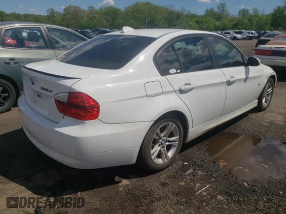 2008 BMW 3 Series 328xi with VIN WBAVC73528KP38456, listed as a Copart auction lot 54855785 with 267,668 mi miles and Clean title. Bid and sale history available at DreamBid. Image 3.