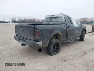 2017 Ram 2500 Laramie with VIN 3C6UR5FL3HG700177, listed as a IAAI auction lot 41424098 with 207,386 mi miles. Bid and sale history available at carsss.com. Image 4.
