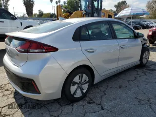 2017 Hyundai Ioniq Blue with VIN KMHC65LC4HU039513, listed as a Copart auction lot 44411035 with 125,935 mi miles and Salvage Title. Bid and sale history available at DreamBid. Image 3.