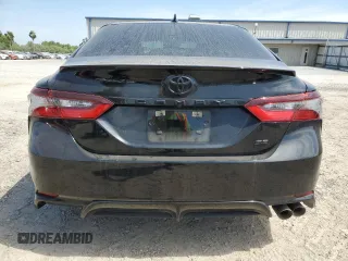 2022 Toyota Camry SE z VIN 4T1G11AK7NU657892, wystawiony jako Copart lot #53624045 z przebiegiem 72 404 mil mil oraz Szkoda całkowita • Salvage title. Historia ofert i sprzedaży dostępna na DreamBid. Obrazek 6.