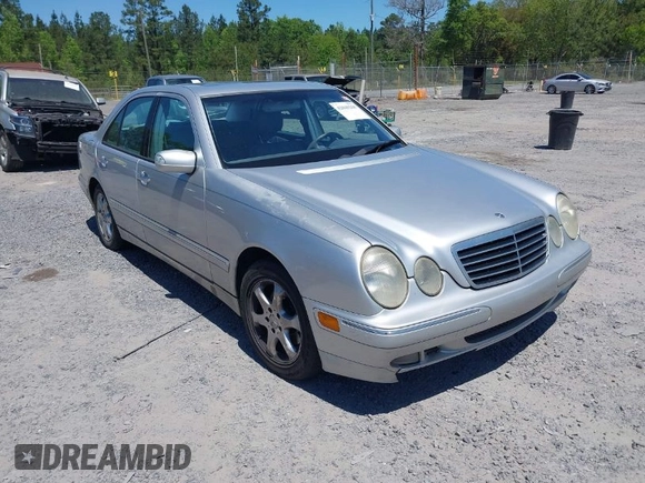 2002 Mercedes-Benz E-Class with VIN WDBJF65J72B441380, listed as a IAAI auction lot 42040268 with 210,471 mi miles. Bid and sale history available at carsss.com. Image 1.