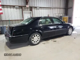 2008 Cadillac DTS 1SC z VIN 1G6KD57Y88U181183, wystawiony jako Copart lot #53948845 z przebiegiem Nie podano mil oraz Szkoda całkowita • Salvage title. Historia ofert i sprzedaży dostępna na DreamBid. Obrazek 3.