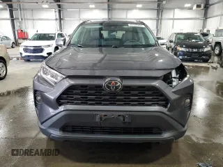 2020 Toyota RAV4 XLE with VIN 2T3P1RFVXLW119614, listed as a Copart auction lot 77139364 with 74,020 mi miles and Salvage Title. Bid and sale history available at carsss.com. Image 5.