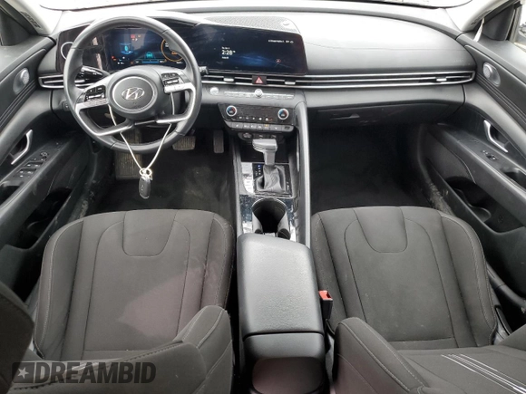 2023 Hyundai Elantra SEL z VIN 5NPLS4AG3PH112296, wystawiony jako Copart lot #51634075 z przebiegiem 30 642 mil mil oraz Szkoda całkowita • Salvage title. Historia ofert i sprzedaży dostępna na DreamBid. Obrazek 8.