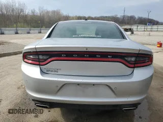 2020 Dodge Charger SXT z VIN 2C3CDXBG8LH103434, wystawiony jako Copart lot #51003595 z przebiegiem 77 400 mil mil oraz Szkoda całkowita • Salvage title. Historia ofert i sprzedaży dostępna na DreamBid. Obrazek 6.