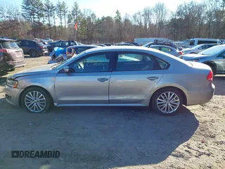 2014 Volkswagen Passat S с VIN 1VWAP7A30EC008863, выставлен на аукционе IAAI как лот 41004815 с пробегом 219 881 миль миль и . История ставок и продаж доступна на DreamBid. Изображение 14.
