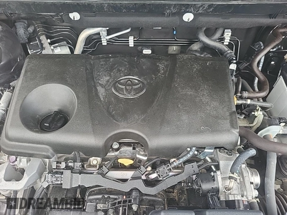 2022 Toyota RAV4 XLE with VIN 2T3P1RFV5NC282921, listed as a IAAI auction lot 42840420 with 43,470 mi miles and . Bid and sale history available at DreamBid. Image 18.