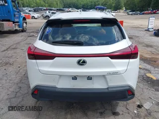 2022 Lexus UX 200 z VIN JTHP3JBH8N2055563, wystawiony jako IAAI lot #42462891 z przebiegiem 25 828 mil mil oraz . Historia ofert i sprzedaży dostępna na DreamBid. Obrazek 16.