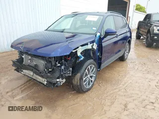 2021 Volkswagen Tiguan S with VIN 3VV1B7AXXMM002930, listed as a IAAI auction lot 42169613 with 47,118 mi miles and . Bid and sale history available at DreamBid. Image 18.