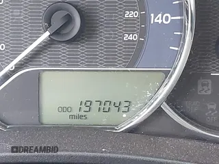 2015 Toyota Corolla L z VIN 5YFBURHE6FP223076, wystawiony jako IAAI lot #42360166 z przebiegiem 197 043 mil mil oraz . Historia ofert i sprzedaży dostępna na DreamBid. Obrazek 15.